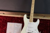 Fender Masterbuilt John Cruz 69 Stratocaster NOS Olympic White.jpg